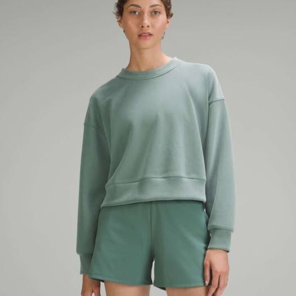 Lululemon Softstreme Perfectly Oversized Cropped Crew in Medium Forest